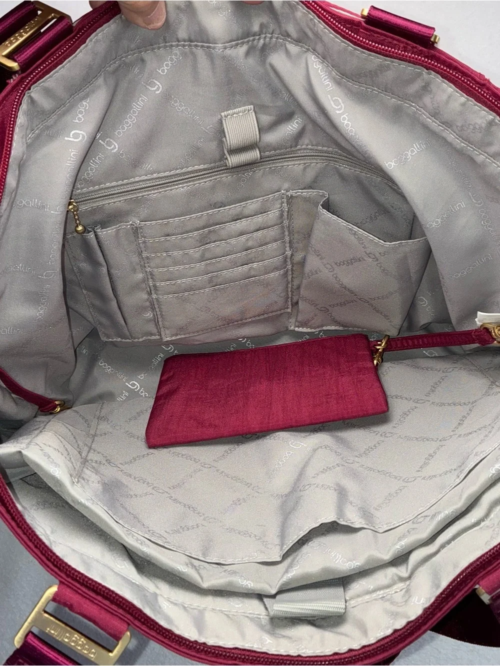 Baggallini Large Travel Work Tote Bag Raspberry Pockets Laptop Sleeve